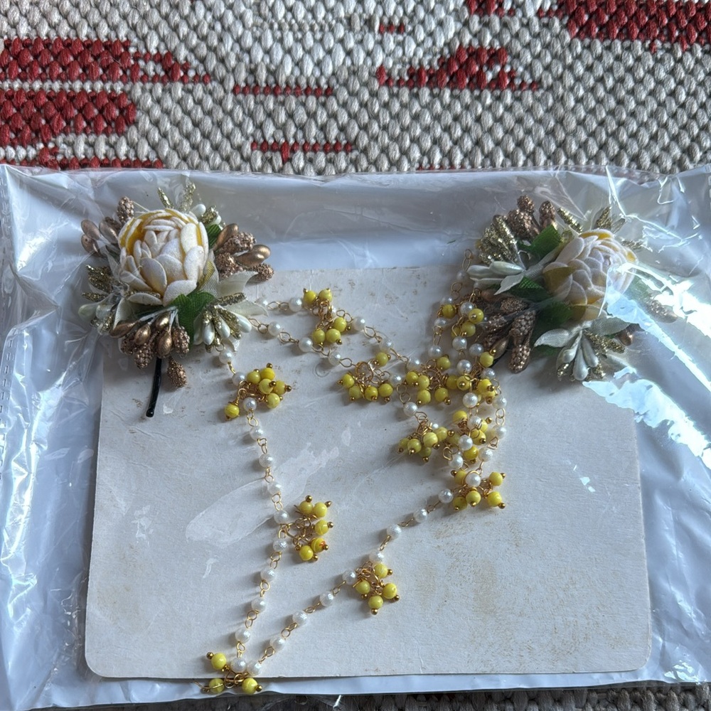 Floral Hair Accessories with Yellow Beaded Chain